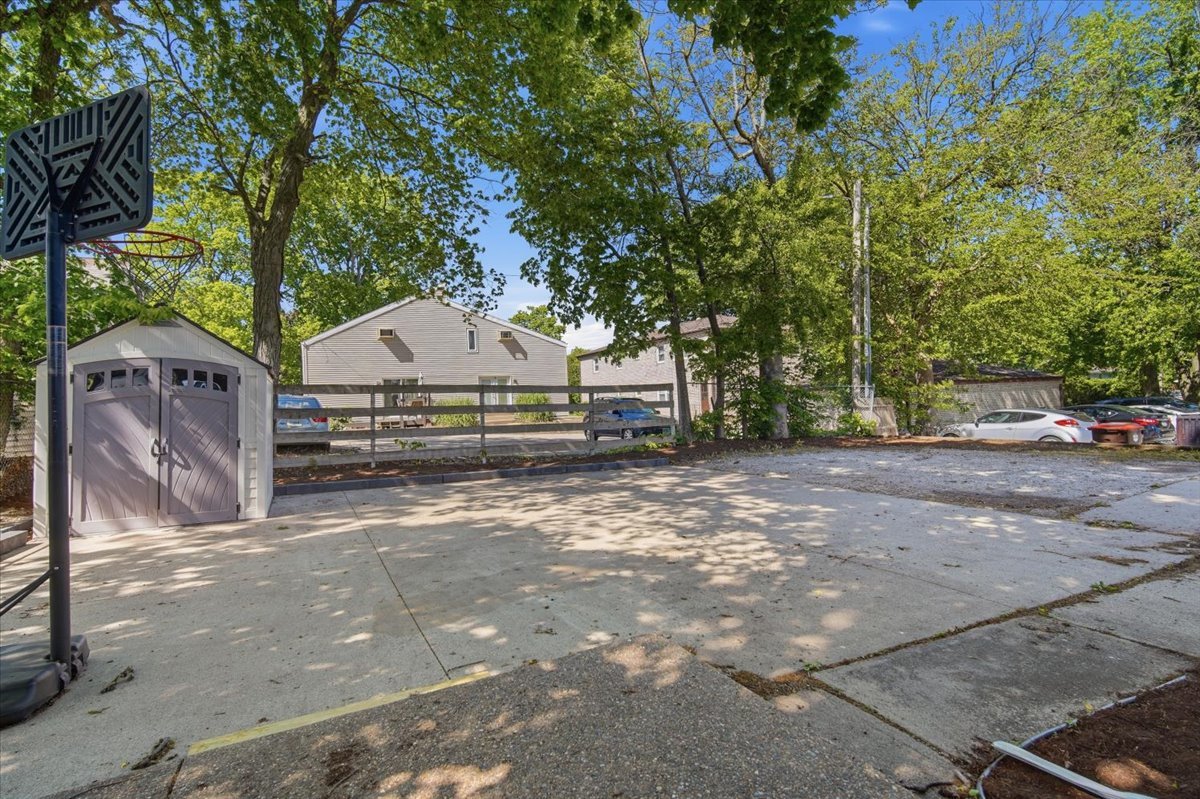 506 E College Avenue, Normal, IL 61761