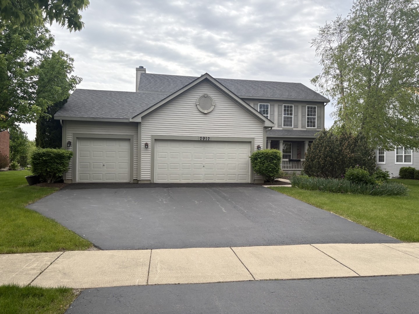 2912 Forest Creek Lane, Naperville, IL 60565