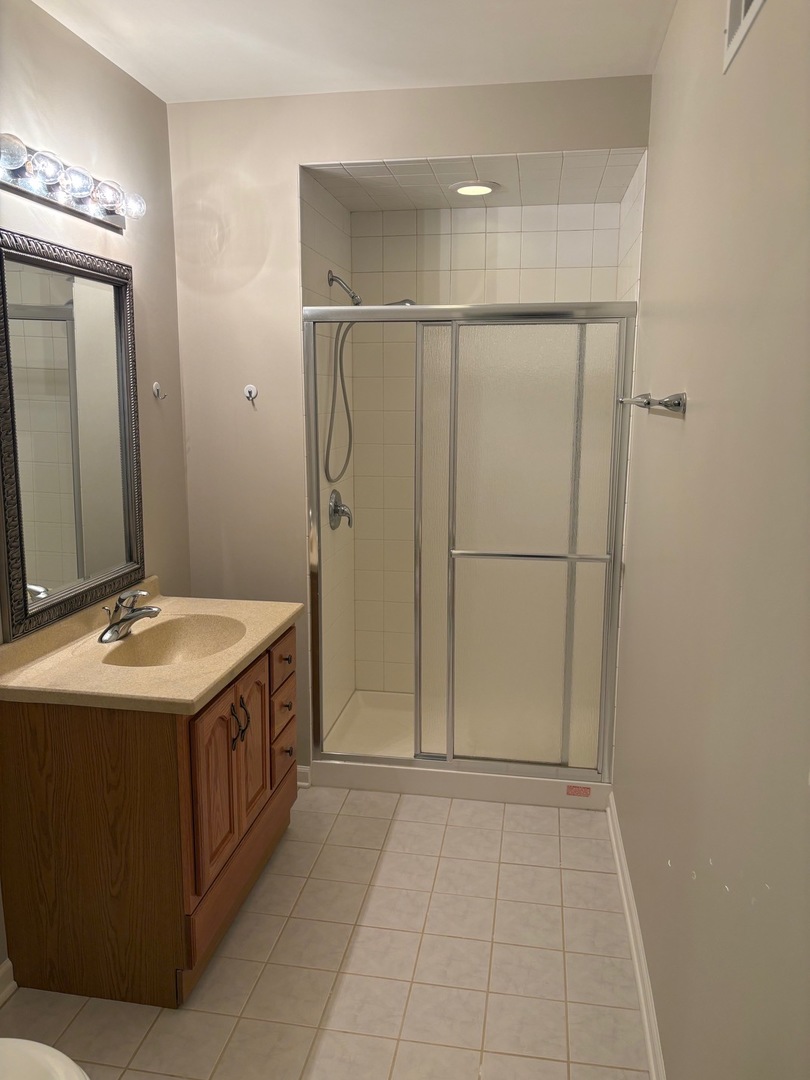 2912 Forest Creek Lane, Naperville, IL 60565