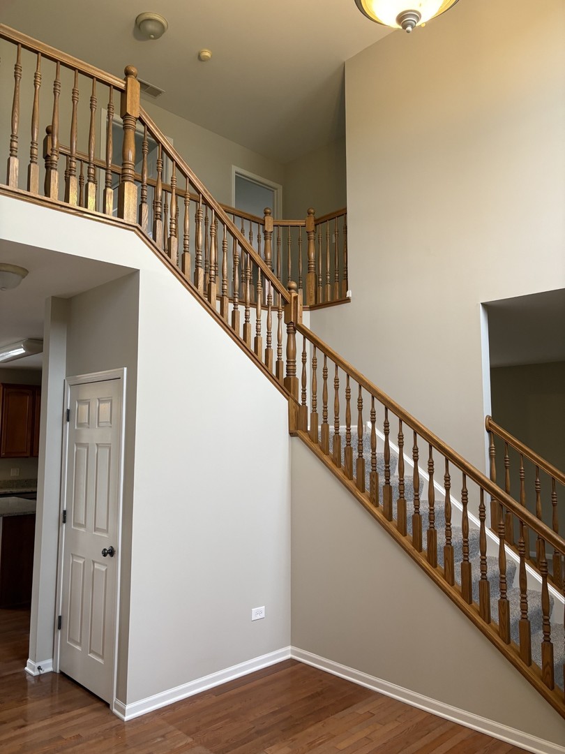 2912 Forest Creek Lane, Naperville, IL 60565