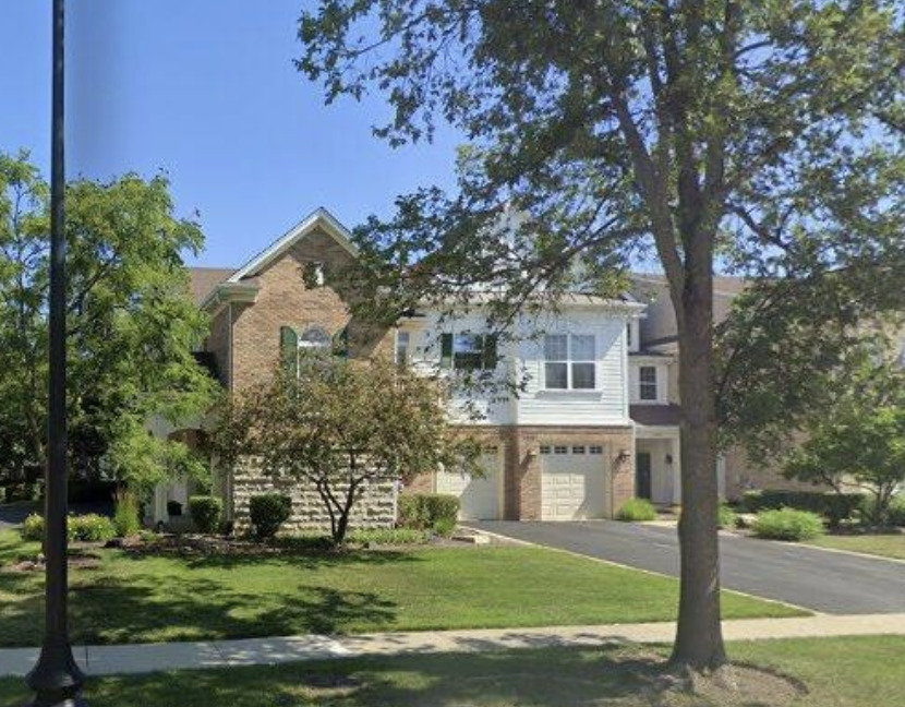 1361 Scarboro Road #404, Schaumburg, IL 60193