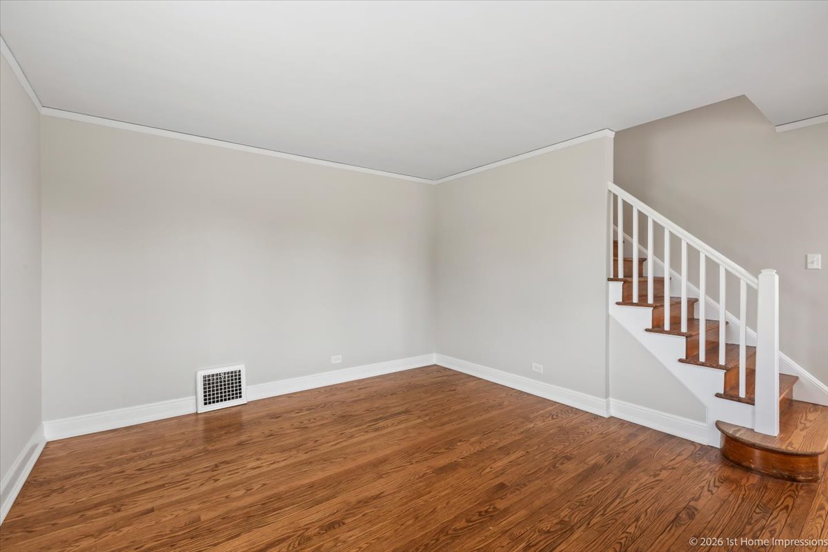 9359 S Richmond Avenue, Evergreen Park, IL 60805