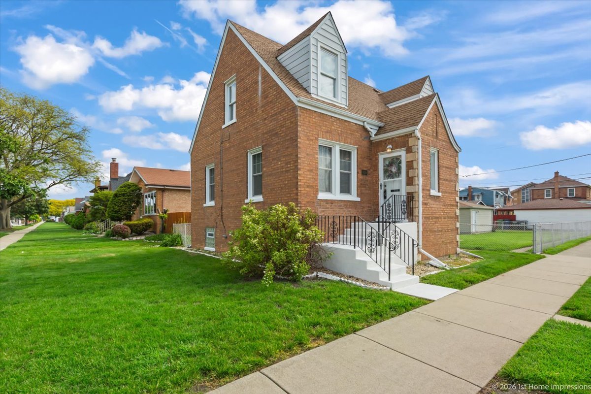 9359 S Richmond Avenue, Evergreen Park, IL 60805