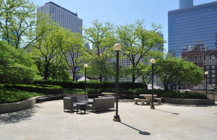 10 E Ontario Street #905, Chicago, IL 60611