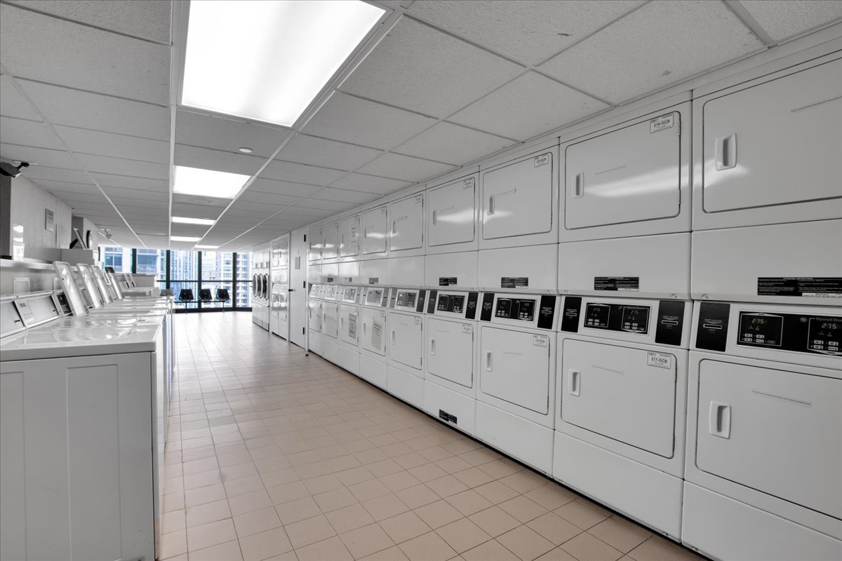 10 E Ontario Street #905, Chicago, IL 60611
