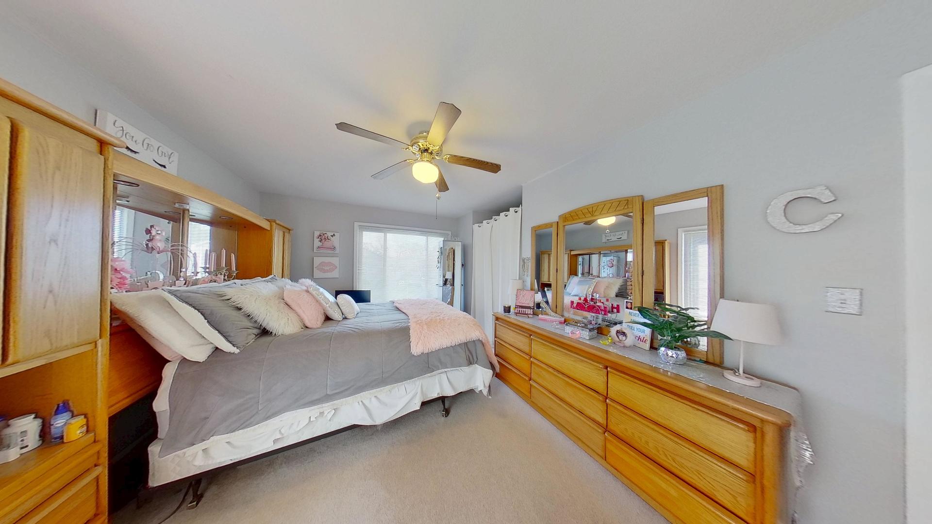 772 Colorado Court #772, Carol Stream, IL 60188
