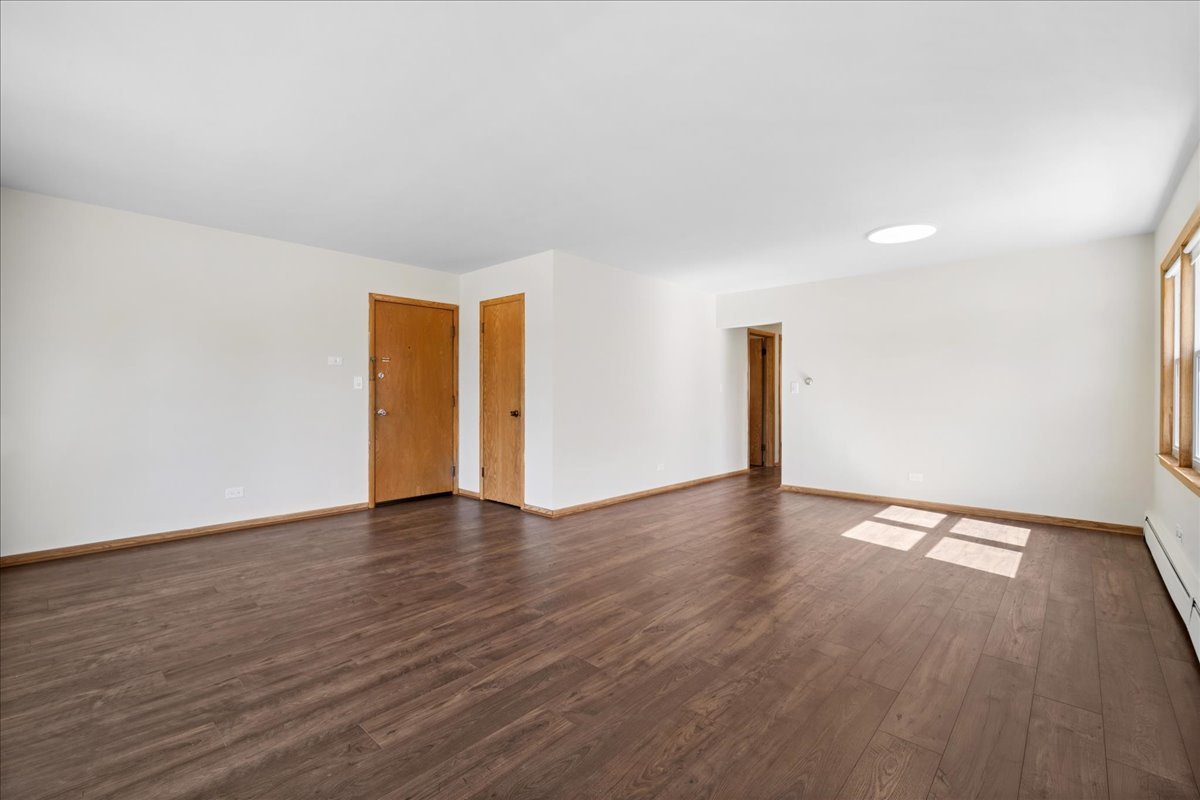 7322 W Crain Street #1FL, Niles, IL 60714