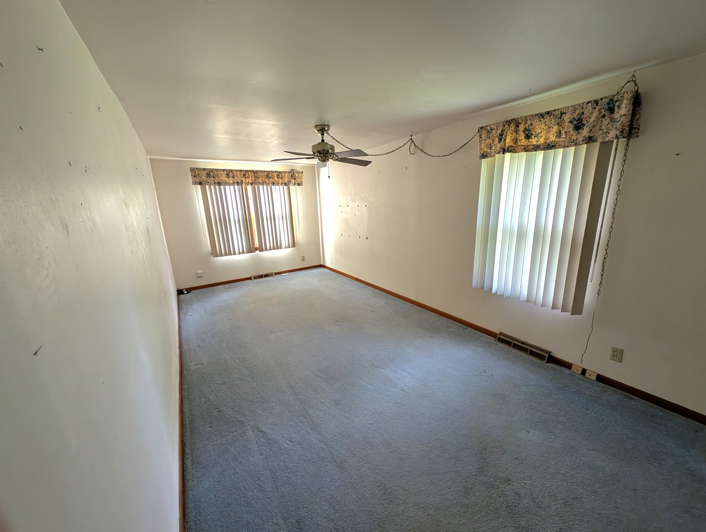 488 S 10000w Road, Bonfield, IL 60913