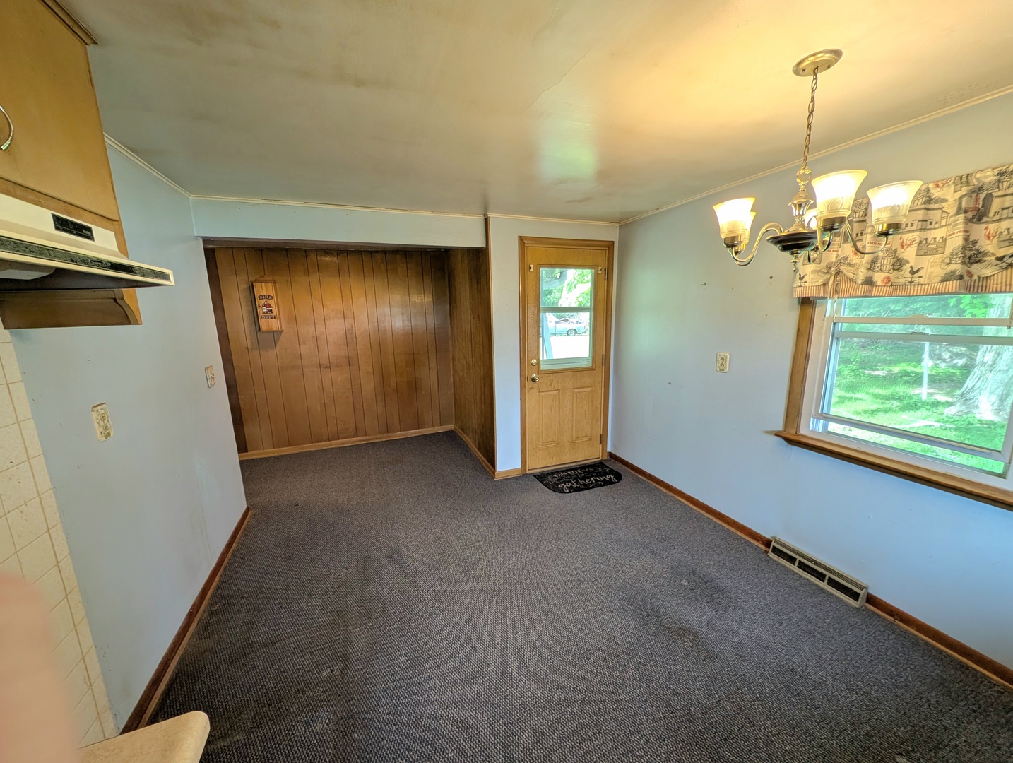 488 S 10000w Road, Bonfield, IL 60913