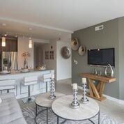 847 CHICAGO Avenue #911, Evanston, IL 60202