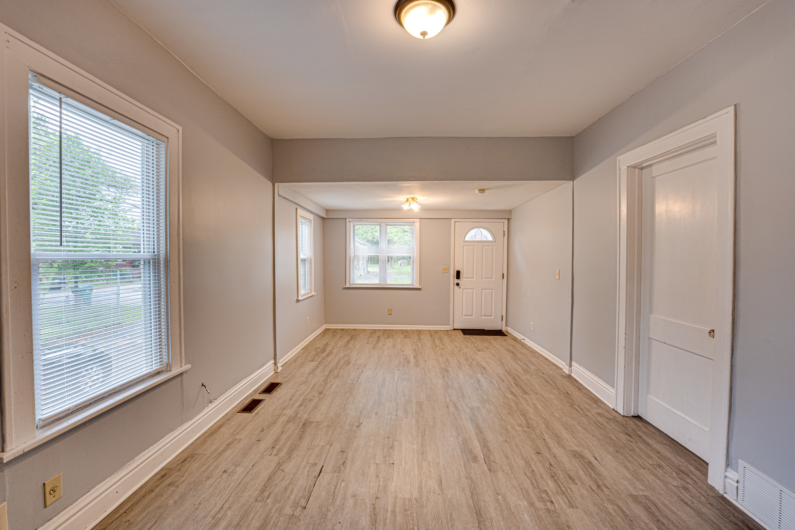 1108 Magnolia Avenue, Joliet, IL 60432