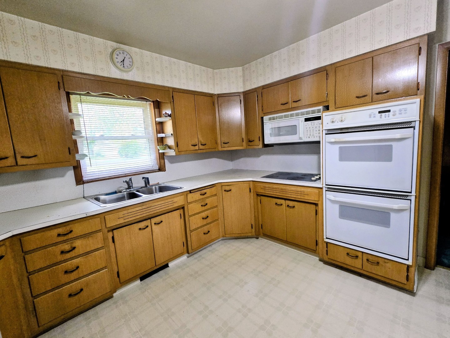 426 Maxwell Street, Beecher, IL 60401