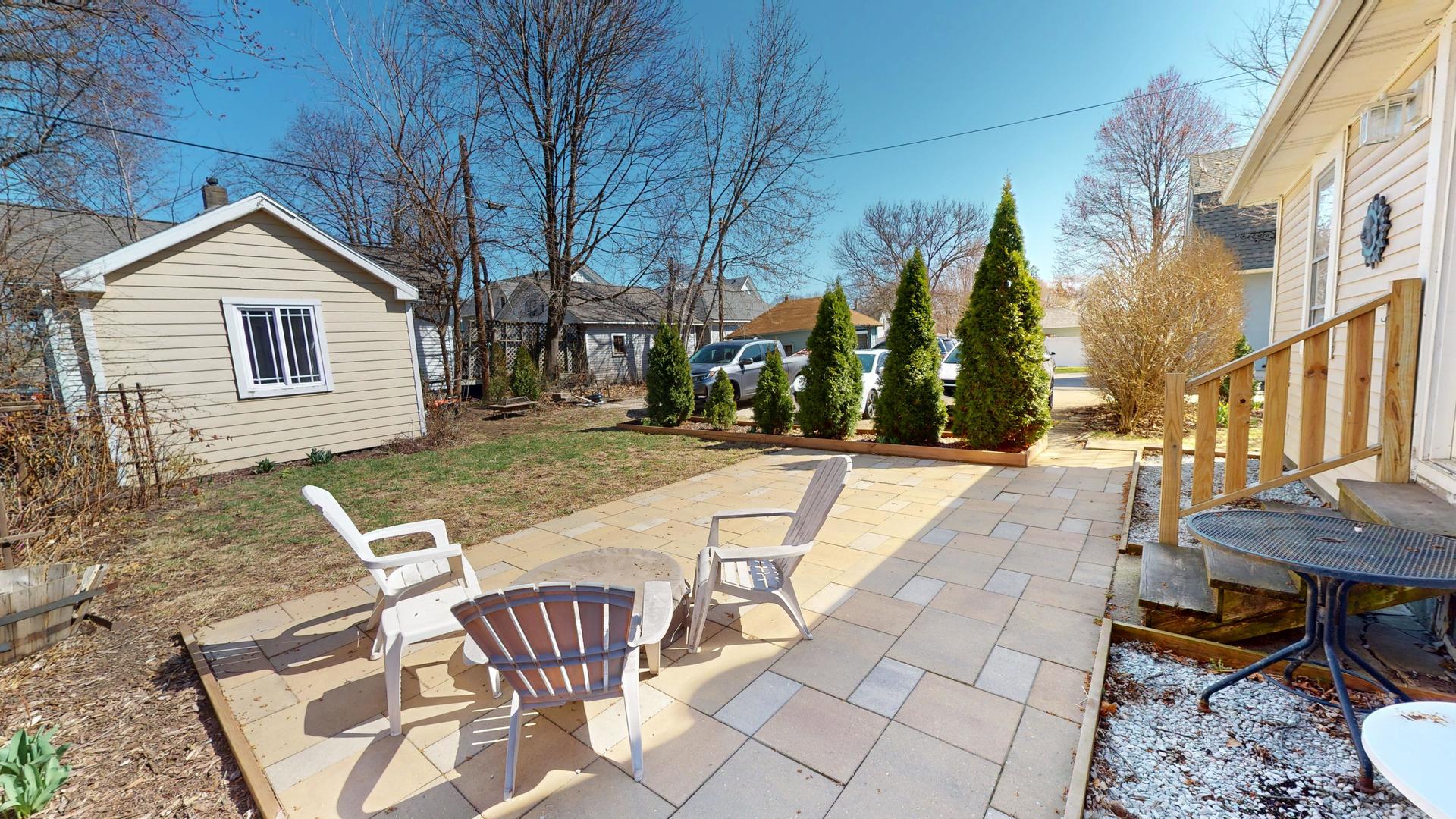 276 Morgan Street #1, Elgin, IL 60123