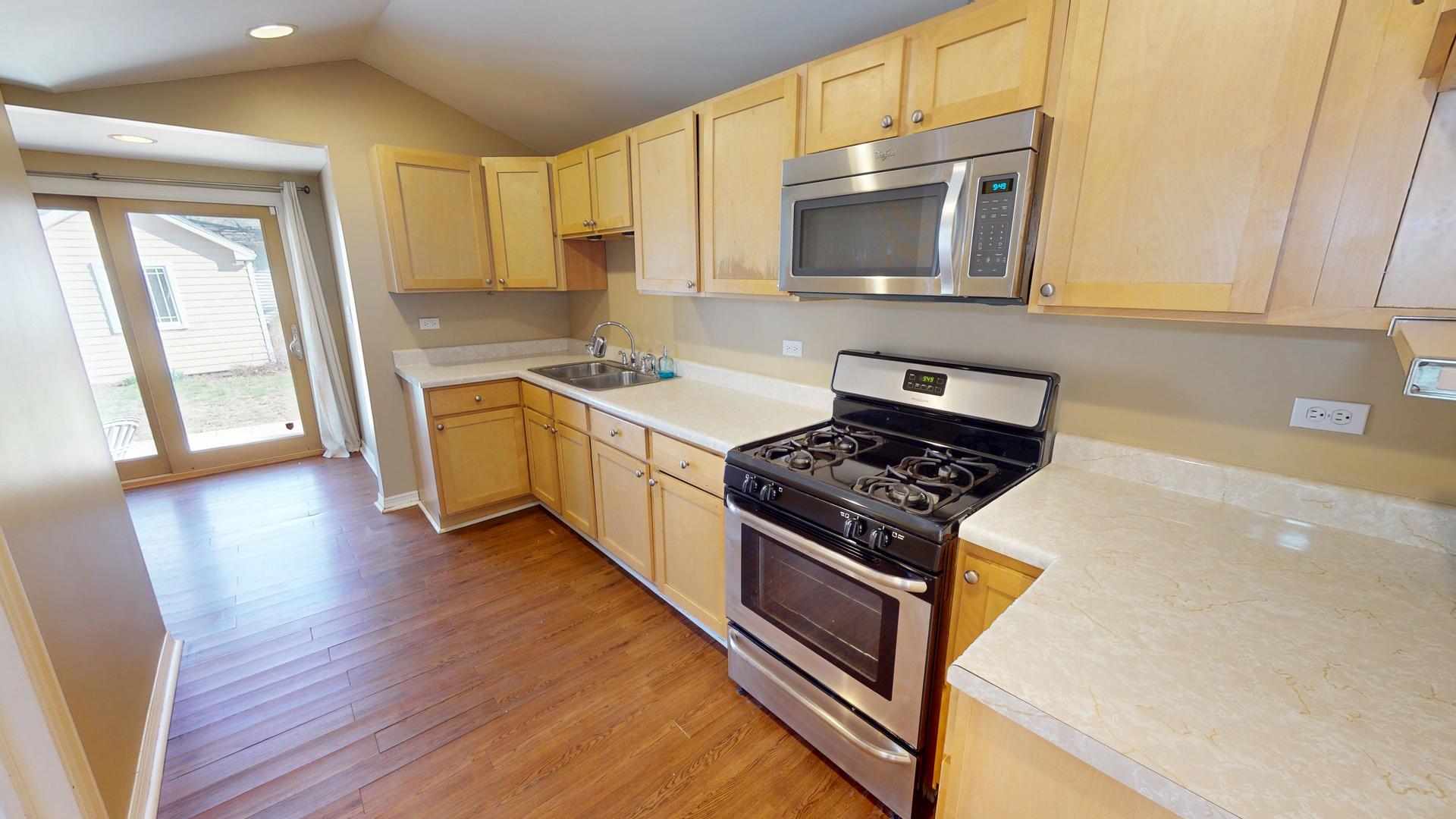 276 Morgan Street #1, Elgin, IL 60123