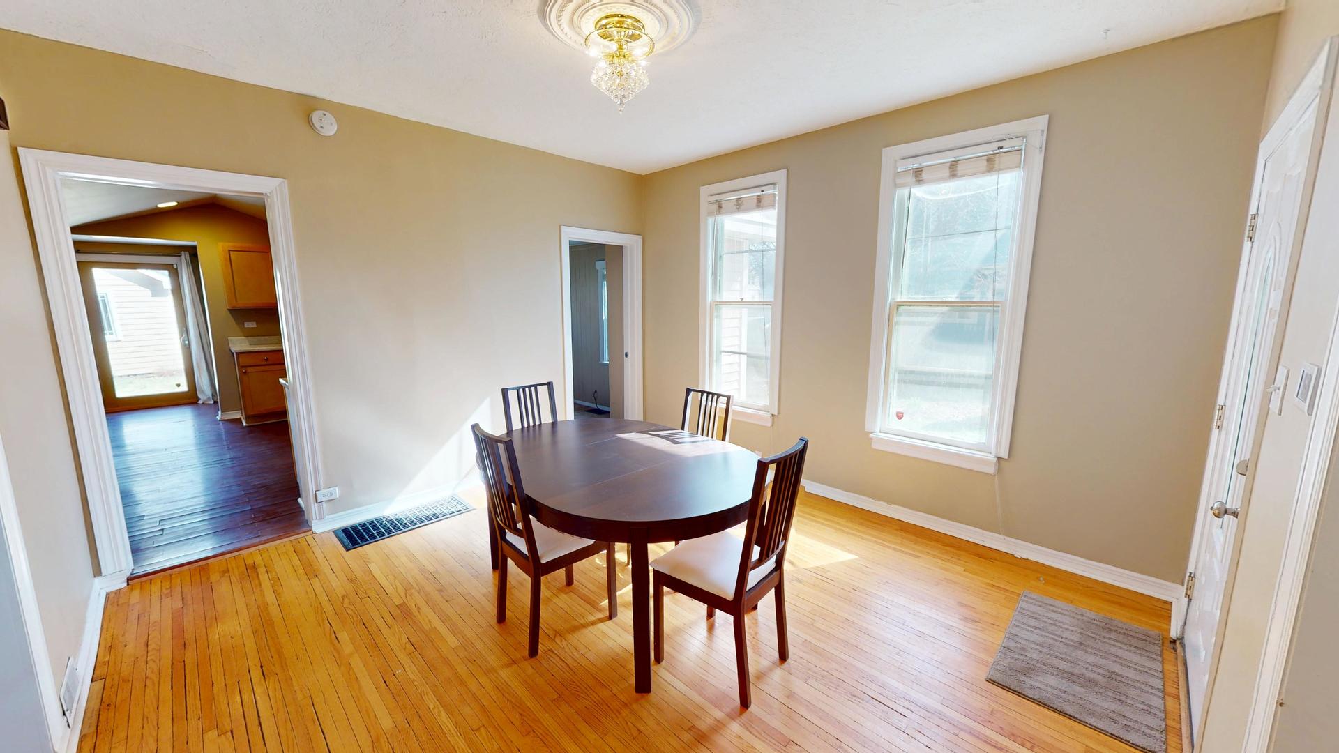 276 Morgan Street #1, Elgin, IL 60123