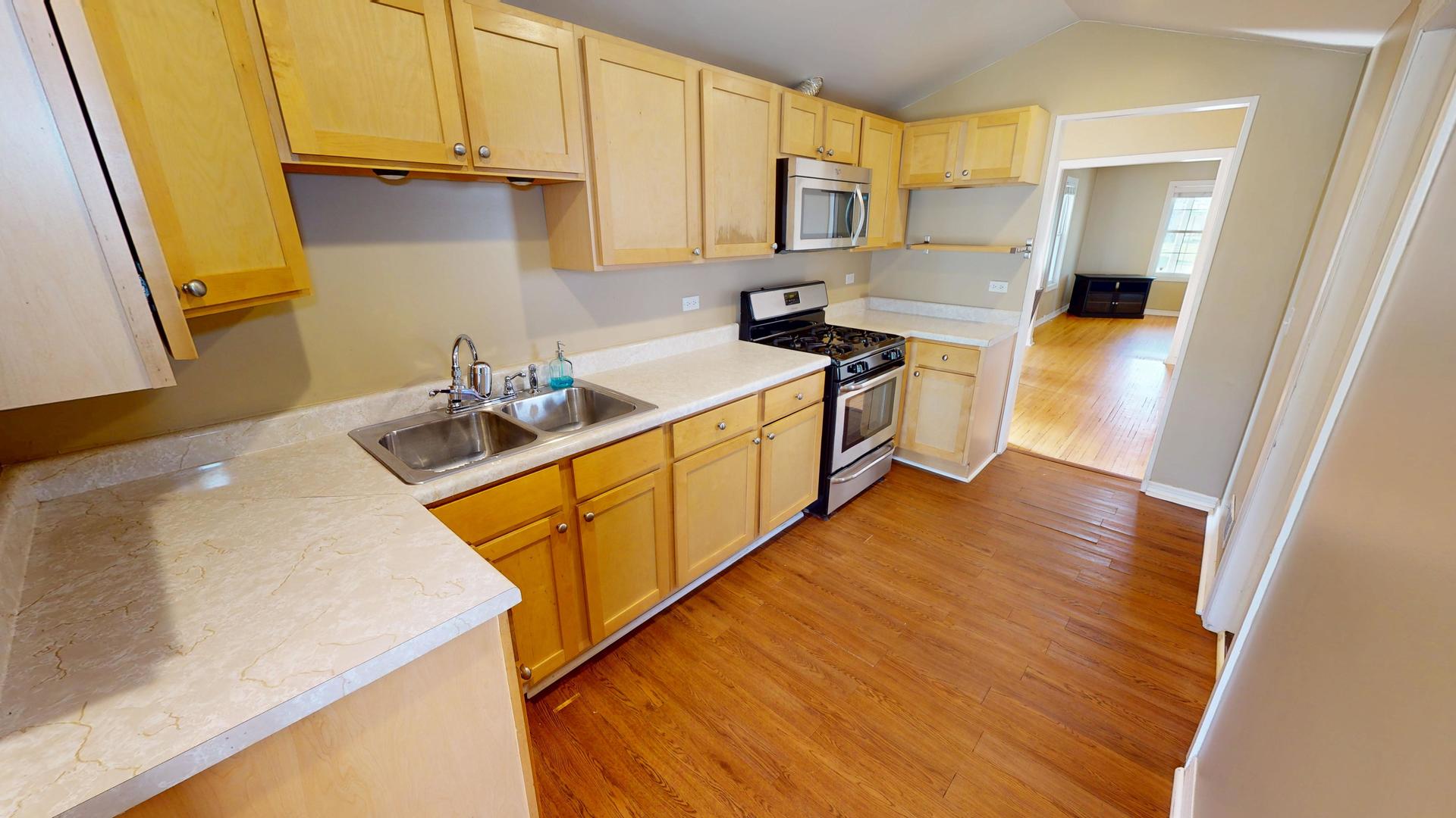 276 Morgan Street #1, Elgin, IL 60123