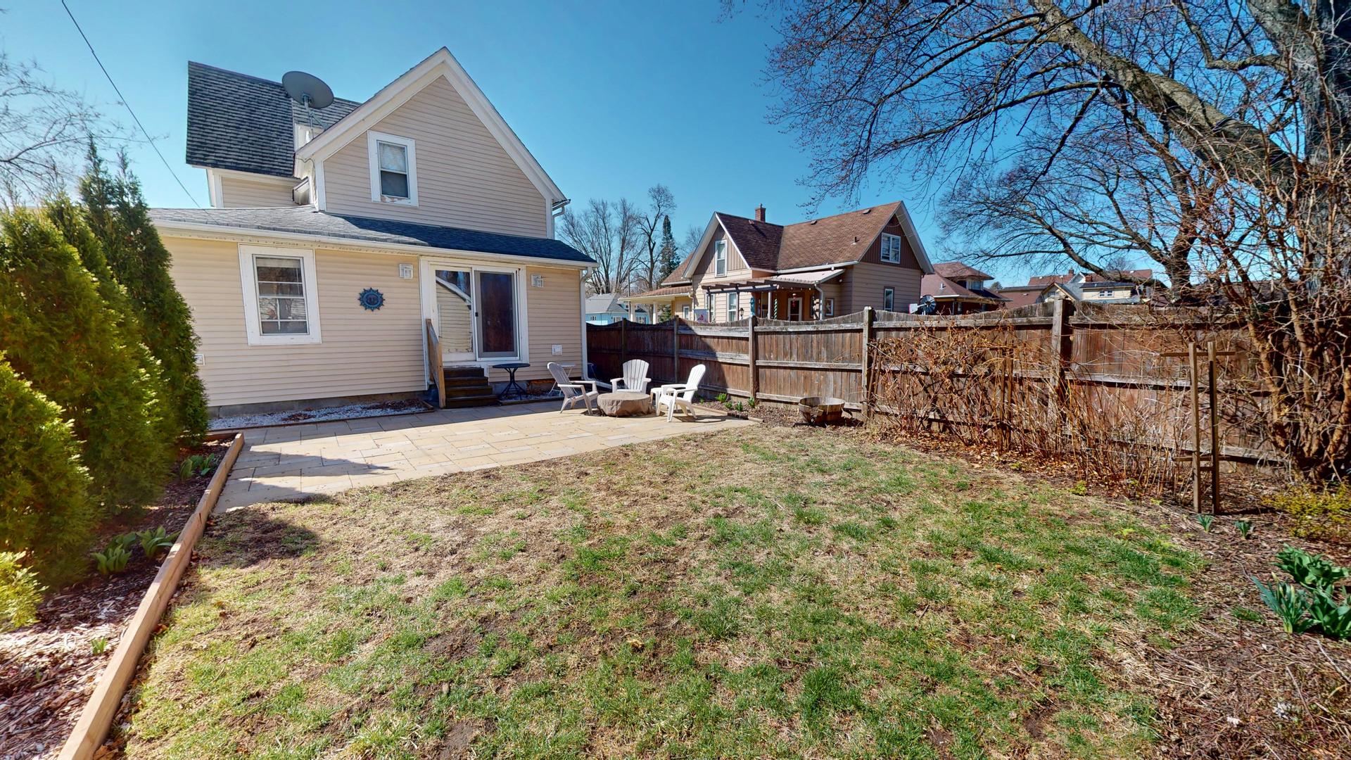 276 Morgan Street #1, Elgin, IL 60123