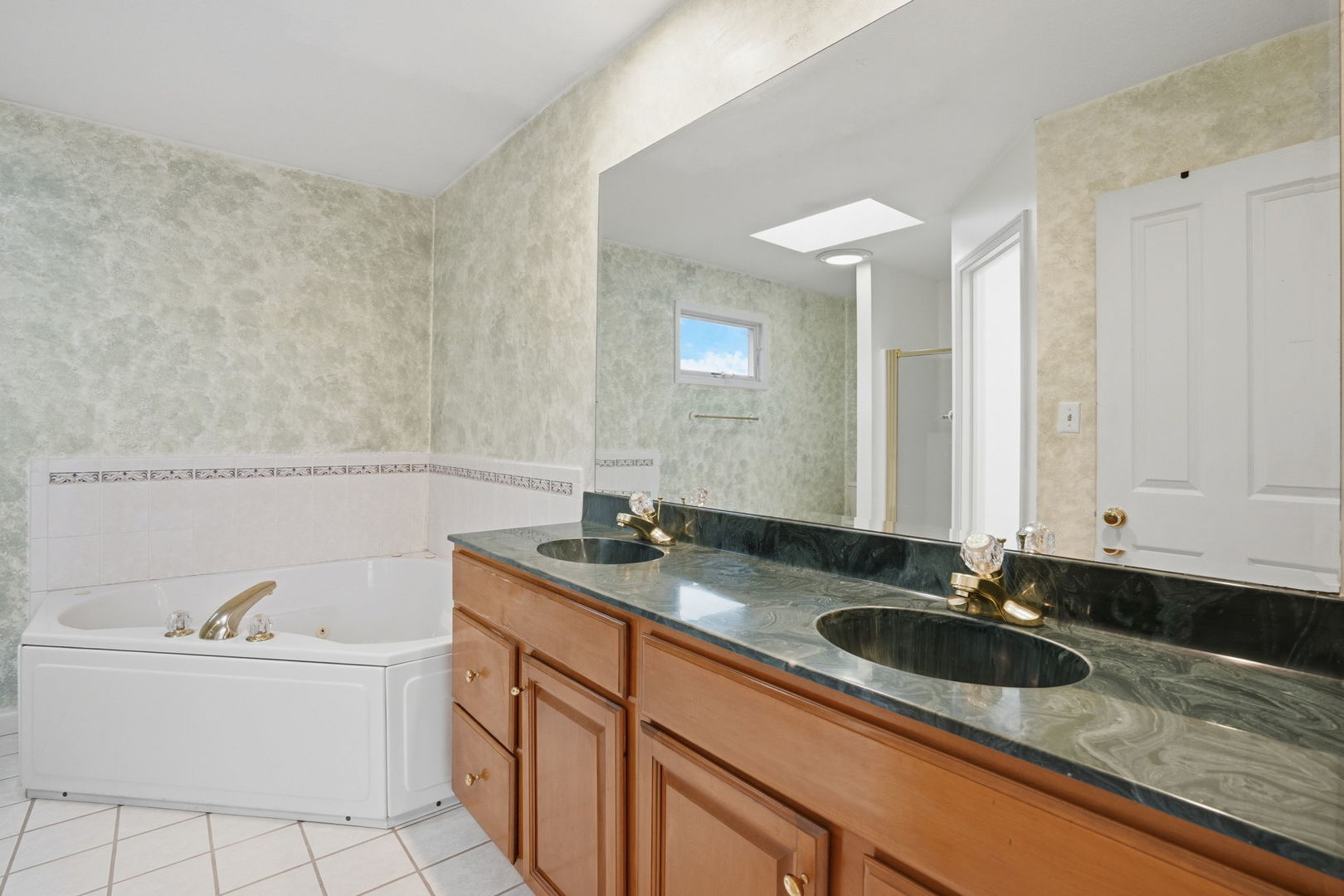 3415 79th Street, Moline, IL 61265