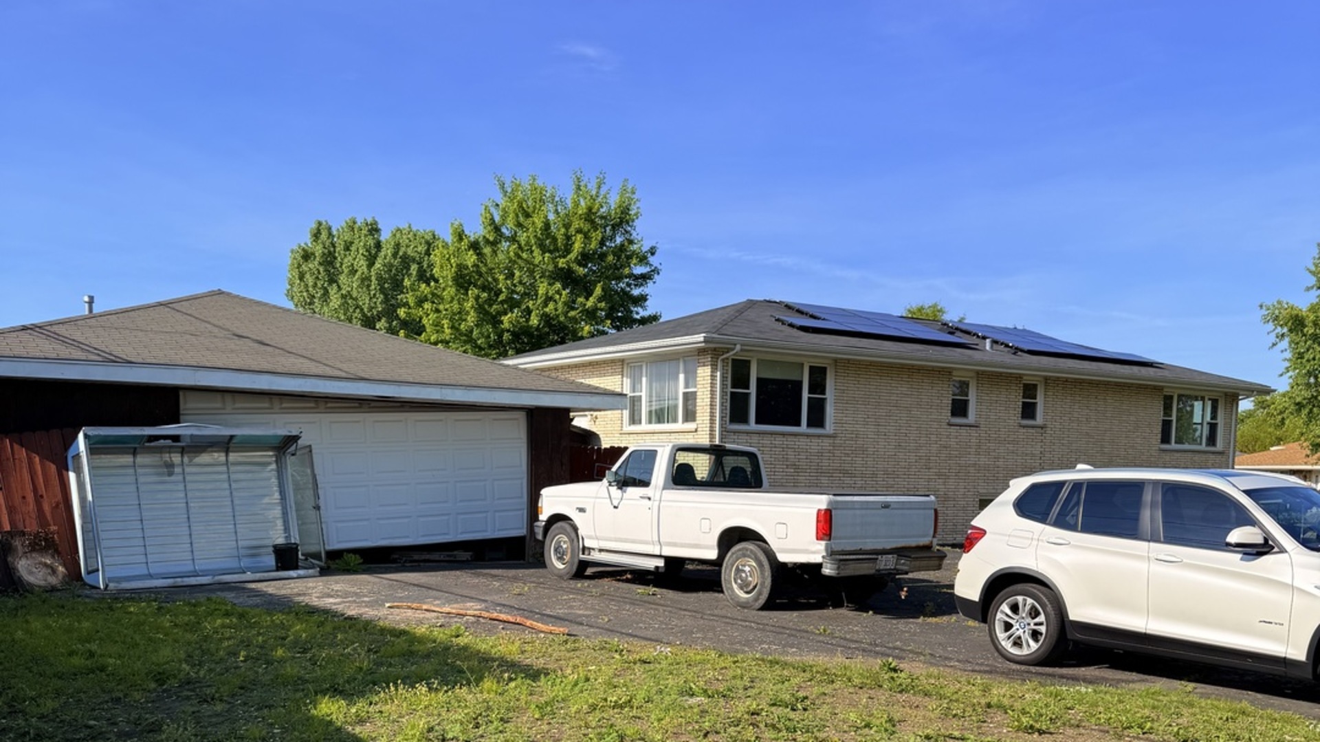 8356 S 78th Avenue, Bridgeview, IL 60455
