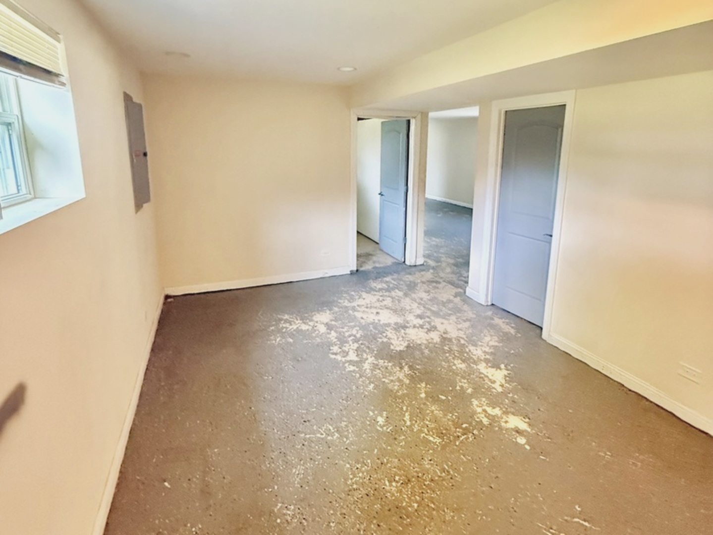 8356 S 78th Avenue, Bridgeview, IL 60455