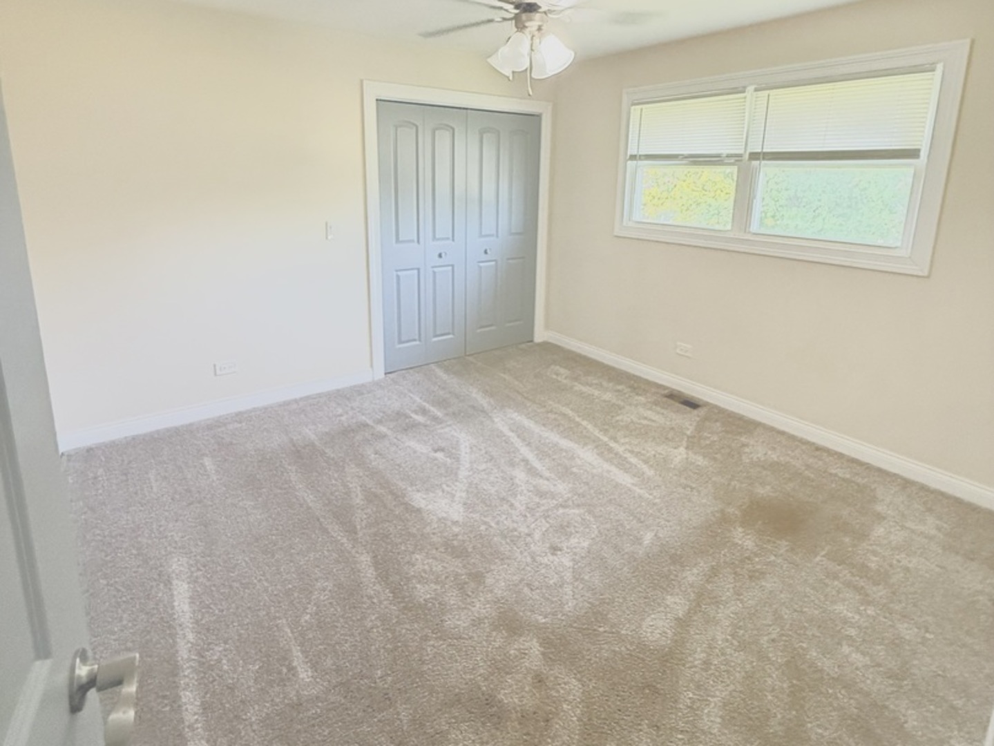 8356 S 78th Avenue, Bridgeview, IL 60455