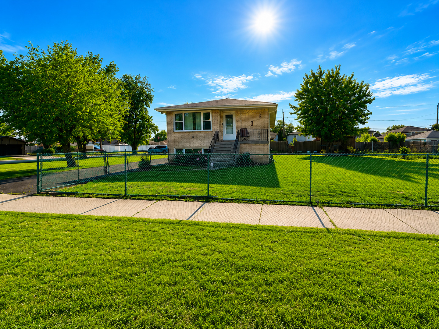8356 S 78th Avenue, Bridgeview, IL 60455