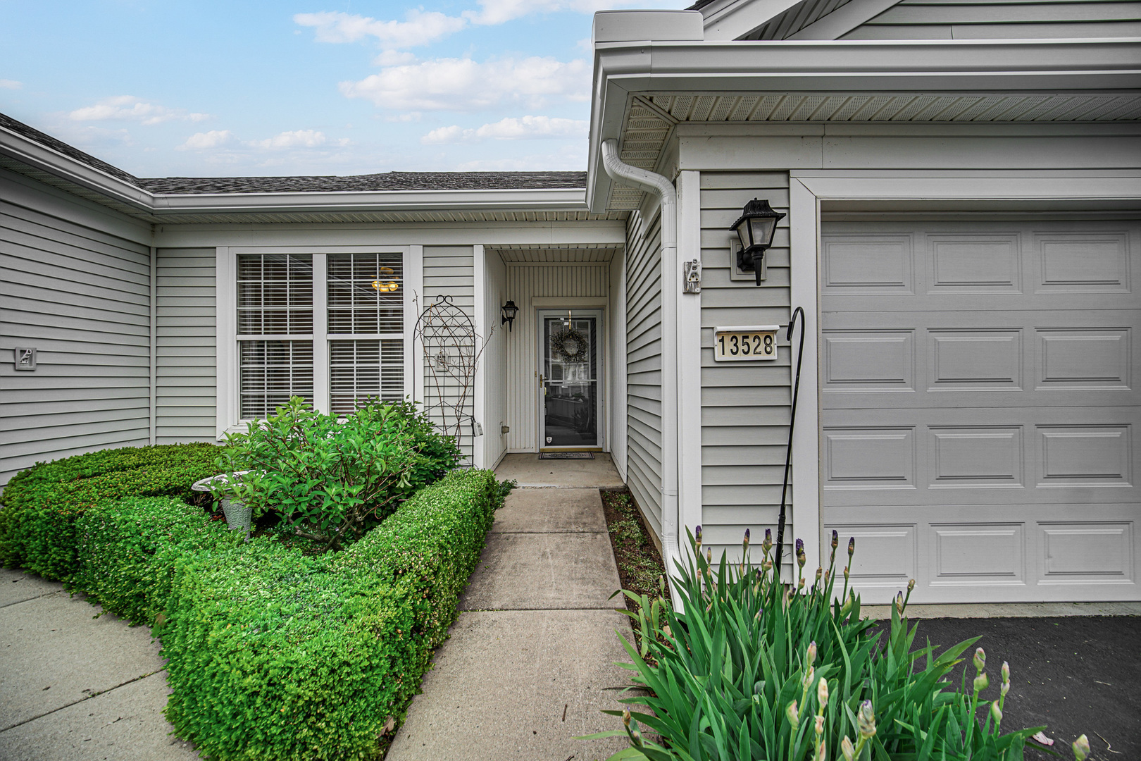 13528 Bonaire Road, Huntley, IL 60142