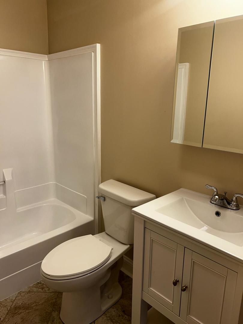 10102 Main Street #1A, Hebron, IL 60034
