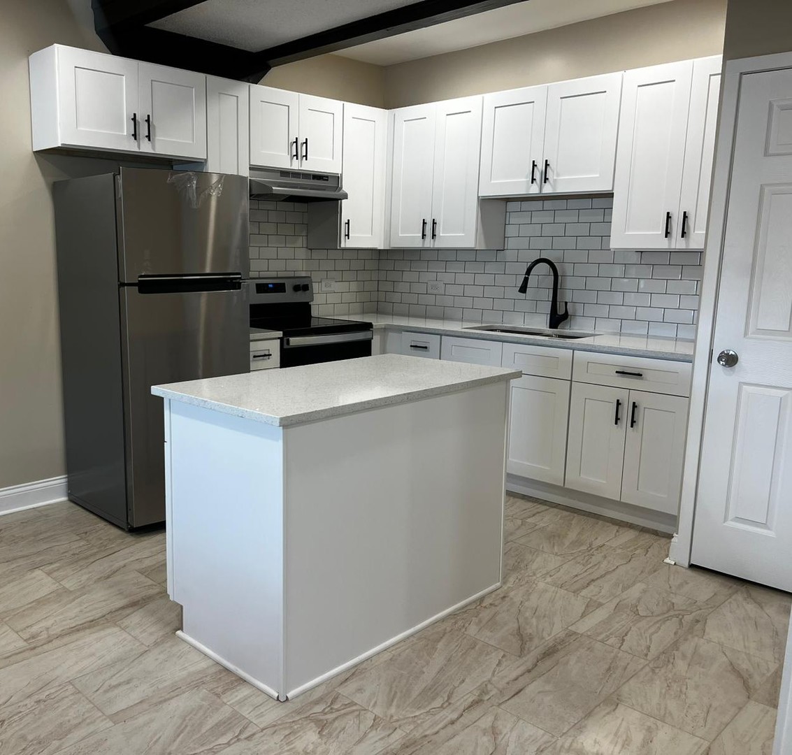 10102 Main Street #1A, Hebron, IL 60034