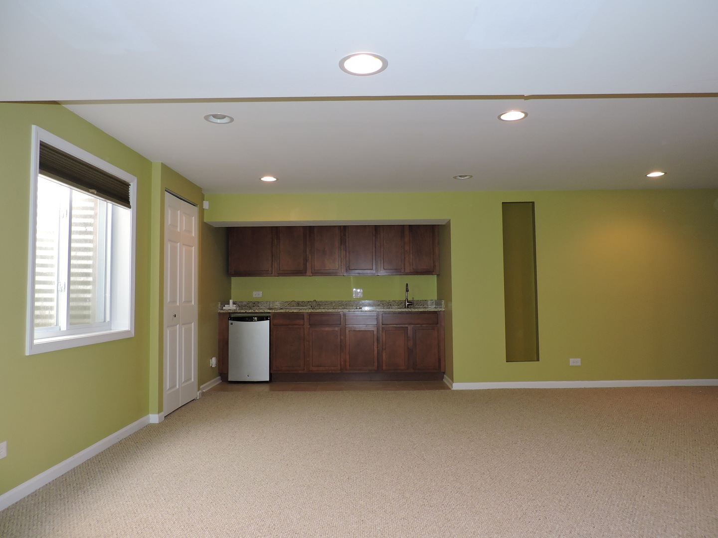 2906 Glenarye Drive, Lindenhurst, IL 60046