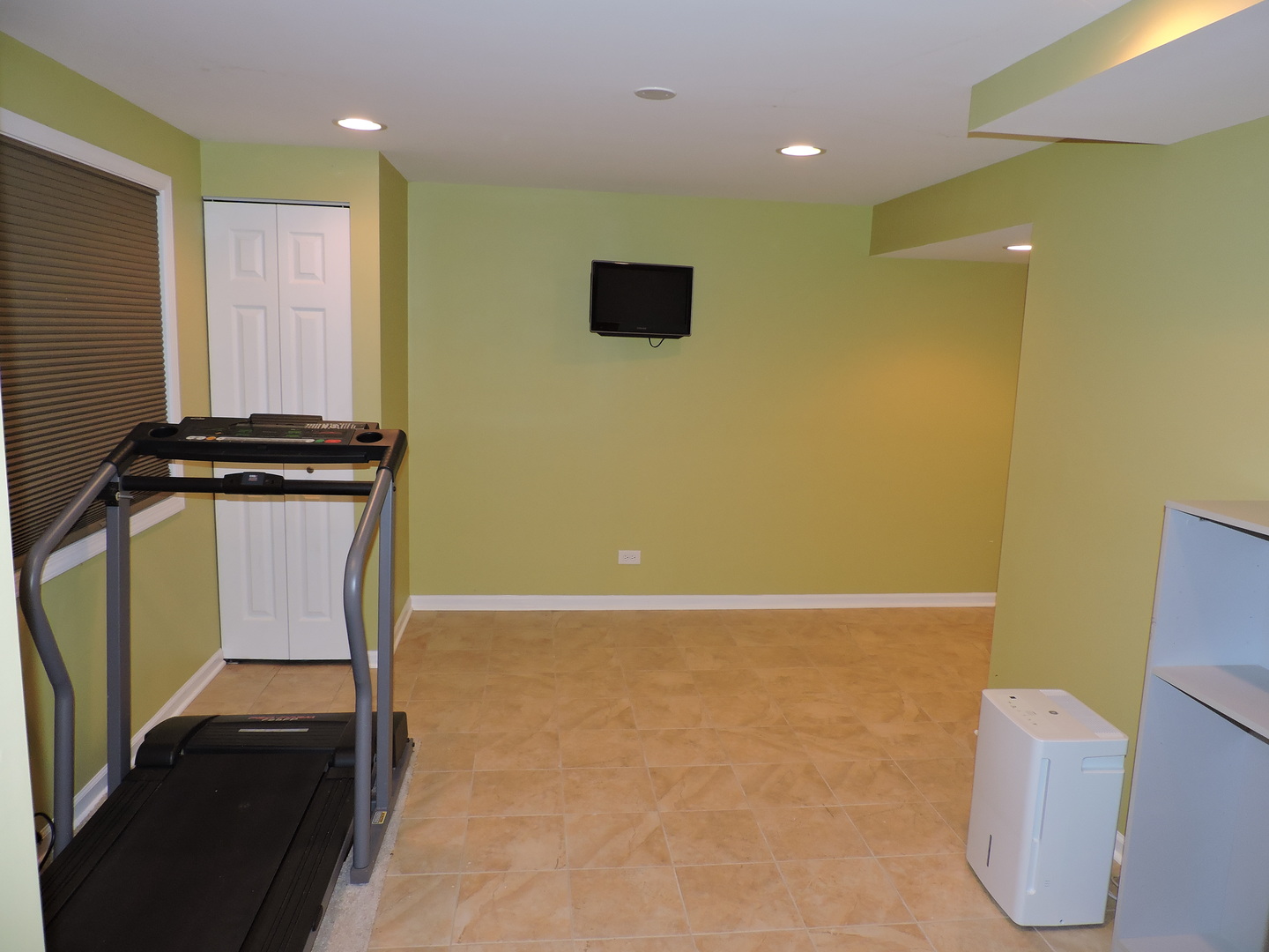 2906 Glenarye Drive, Lindenhurst, IL 60046