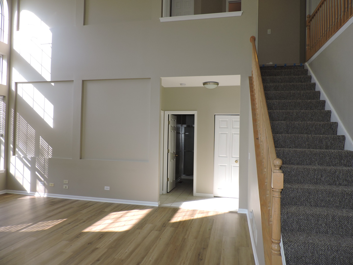2906 Glenarye Drive, Lindenhurst, IL 60046