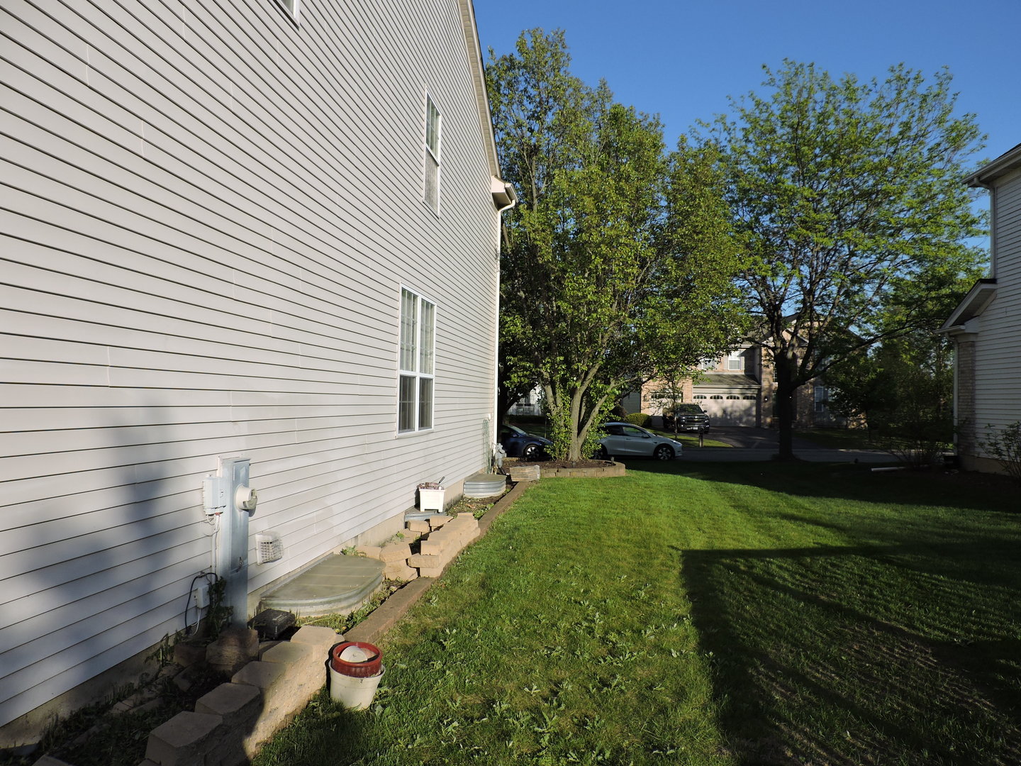 2906 Glenarye Drive, Lindenhurst, IL 60046