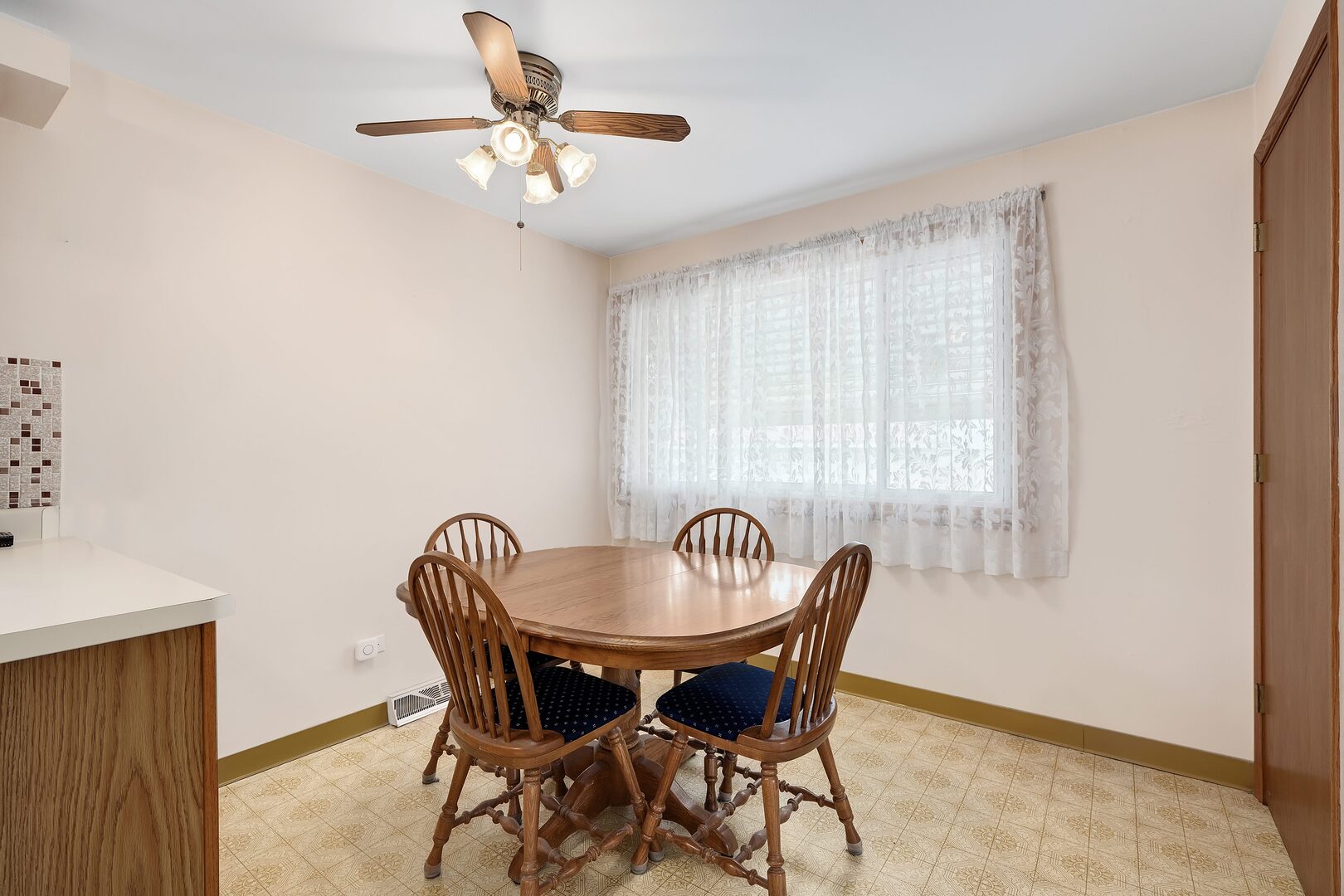 5918 S Mason Avenue, Chicago, IL 60638