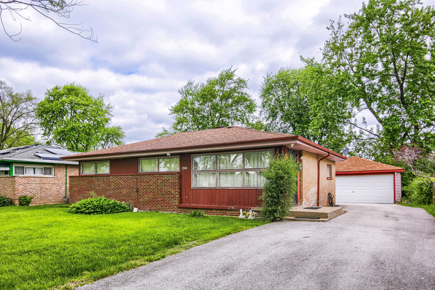 2840 Stafford Drive, Markham, IL 60428