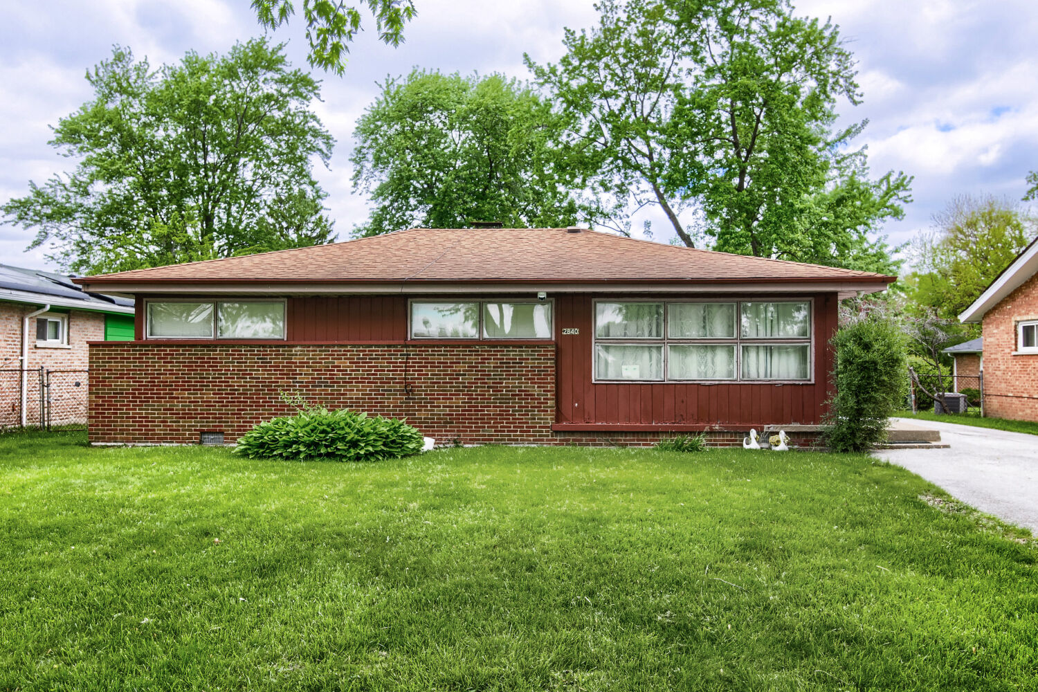 2840 Stafford Drive, Markham, IL 60428