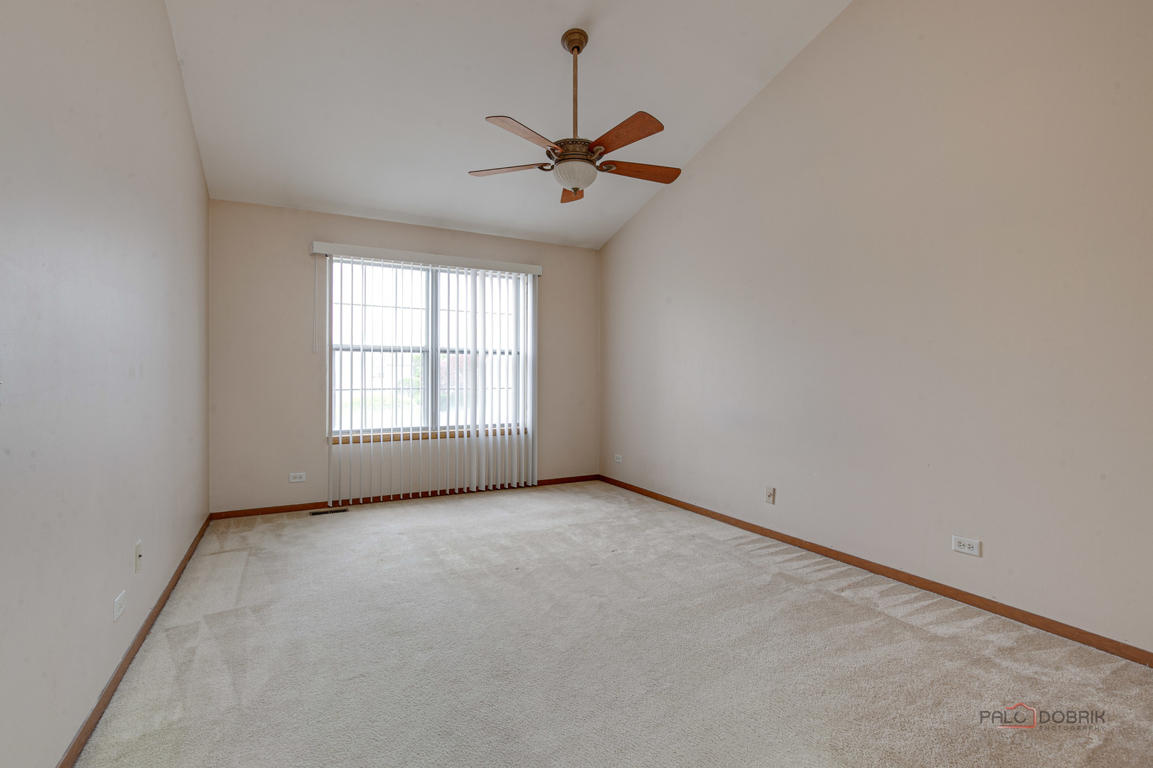 614 Le Parc Circle #22-2, Buffalo Grove, IL 60089