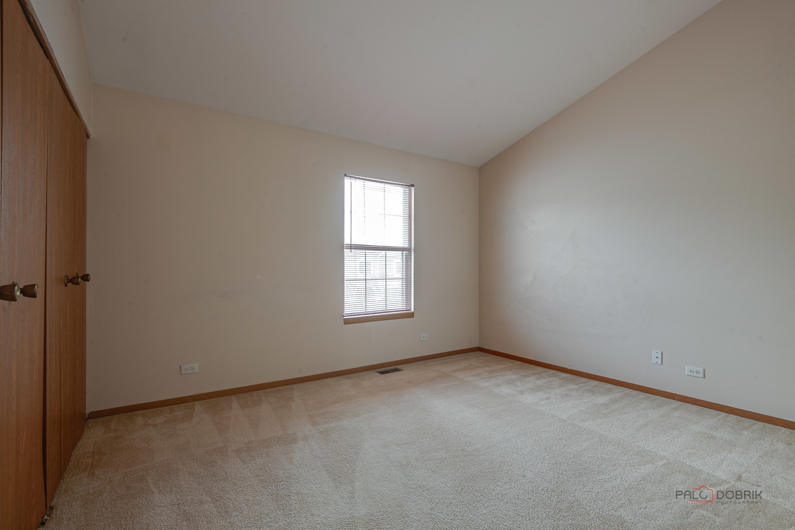 614 Le Parc Circle #22-2, Buffalo Grove, IL 60089