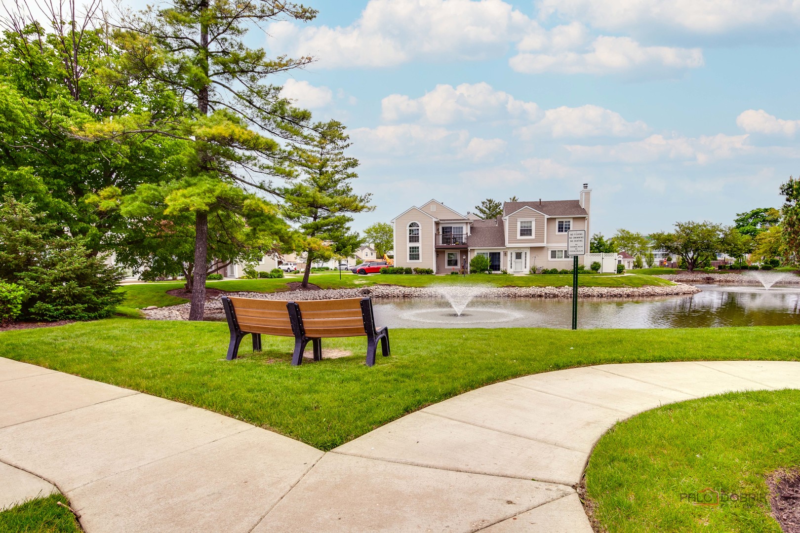 614 Le Parc Circle #22-2, Buffalo Grove, IL 60089