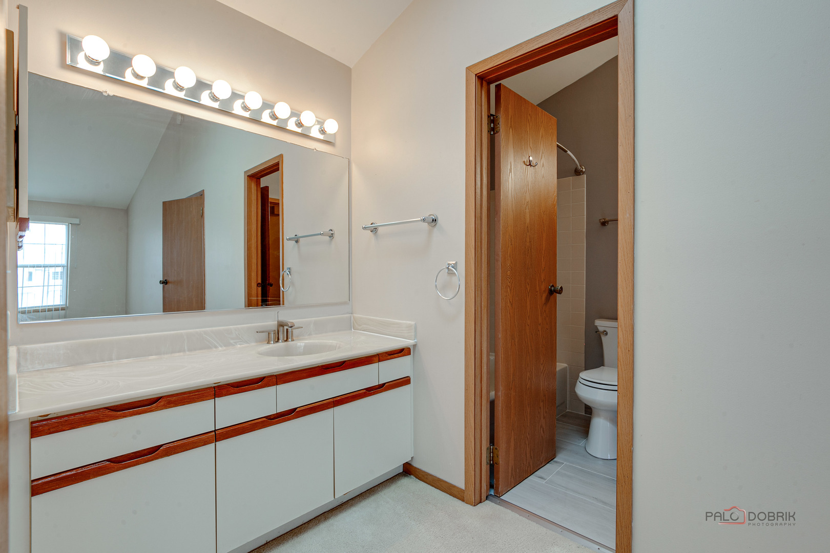 614 Le Parc Circle #22-2, Buffalo Grove, IL 60089