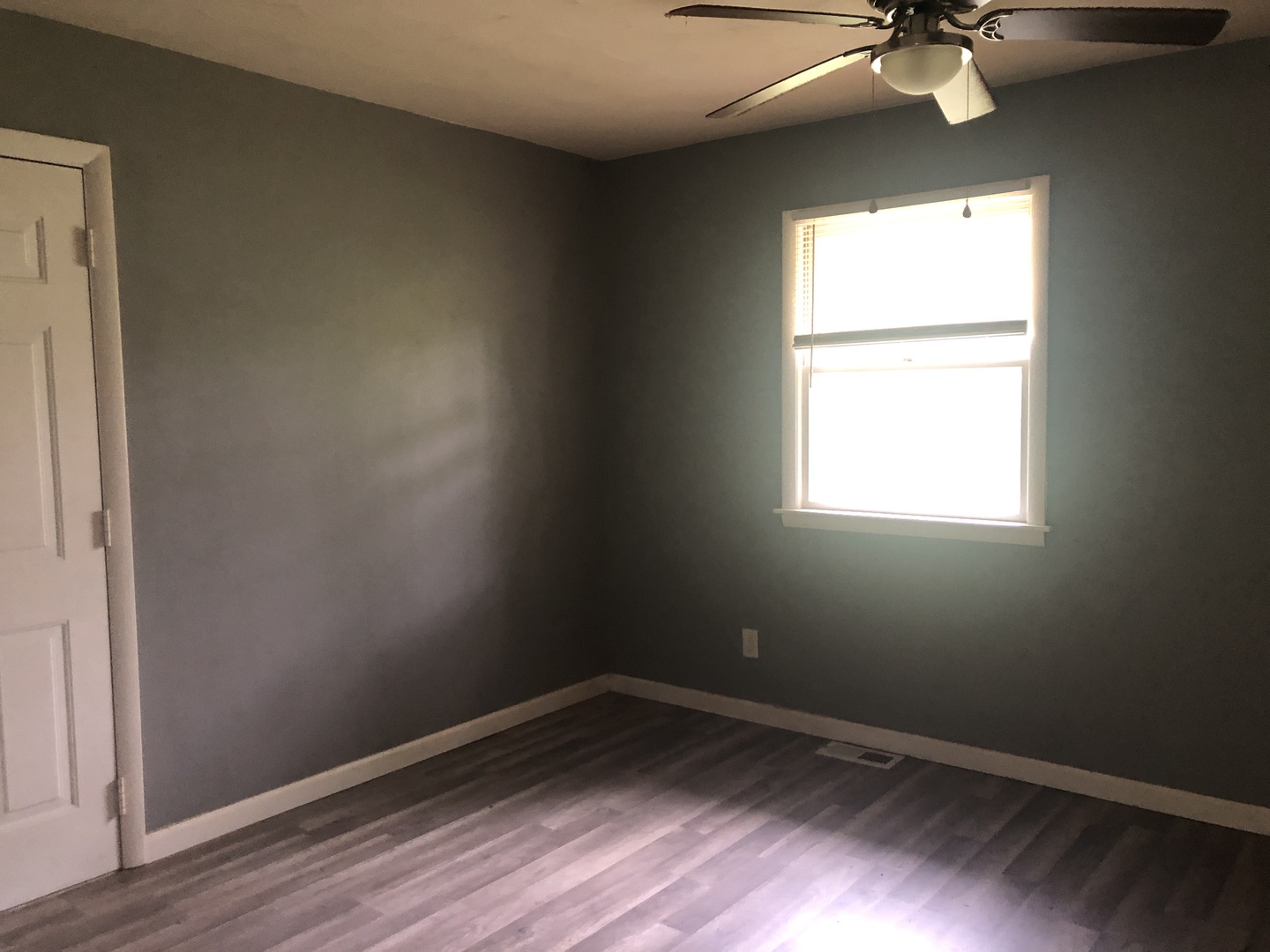 301 W Main Street, Colfax, IL 61728