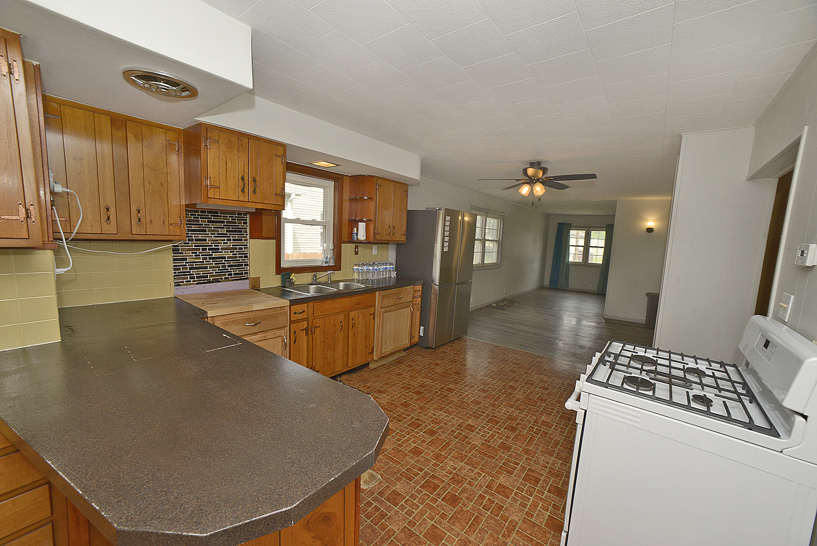 1105 W Lafayette Street, Ottawa, IL 61350