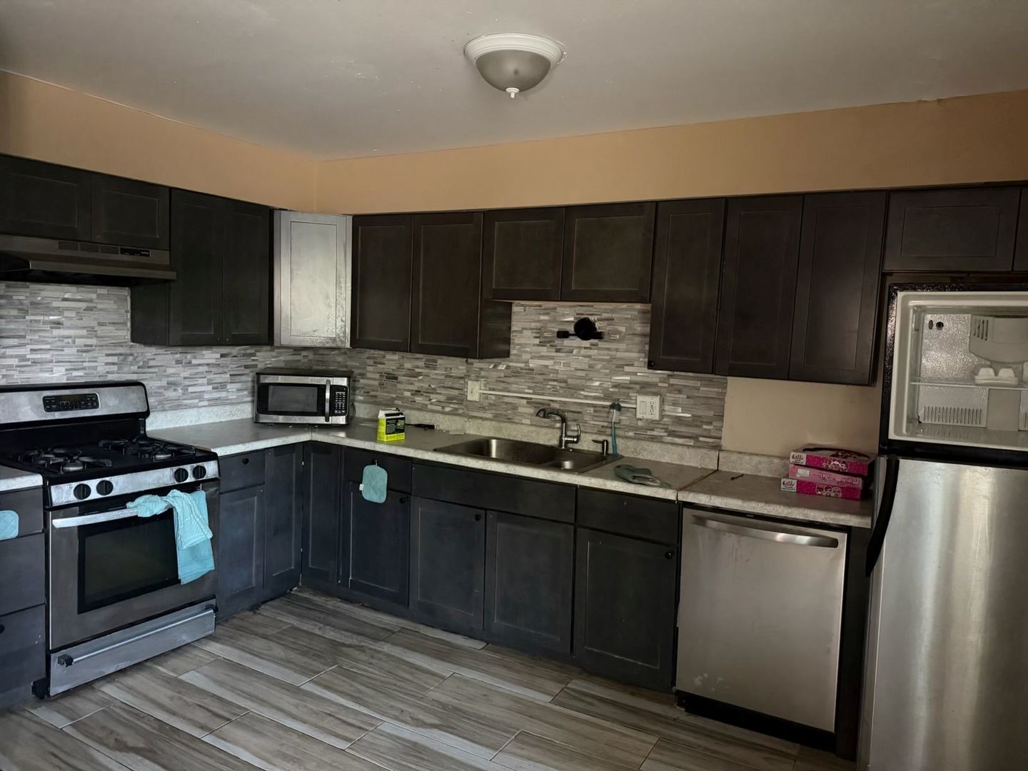 950 E 86th Street #105, Chicago, IL 60619