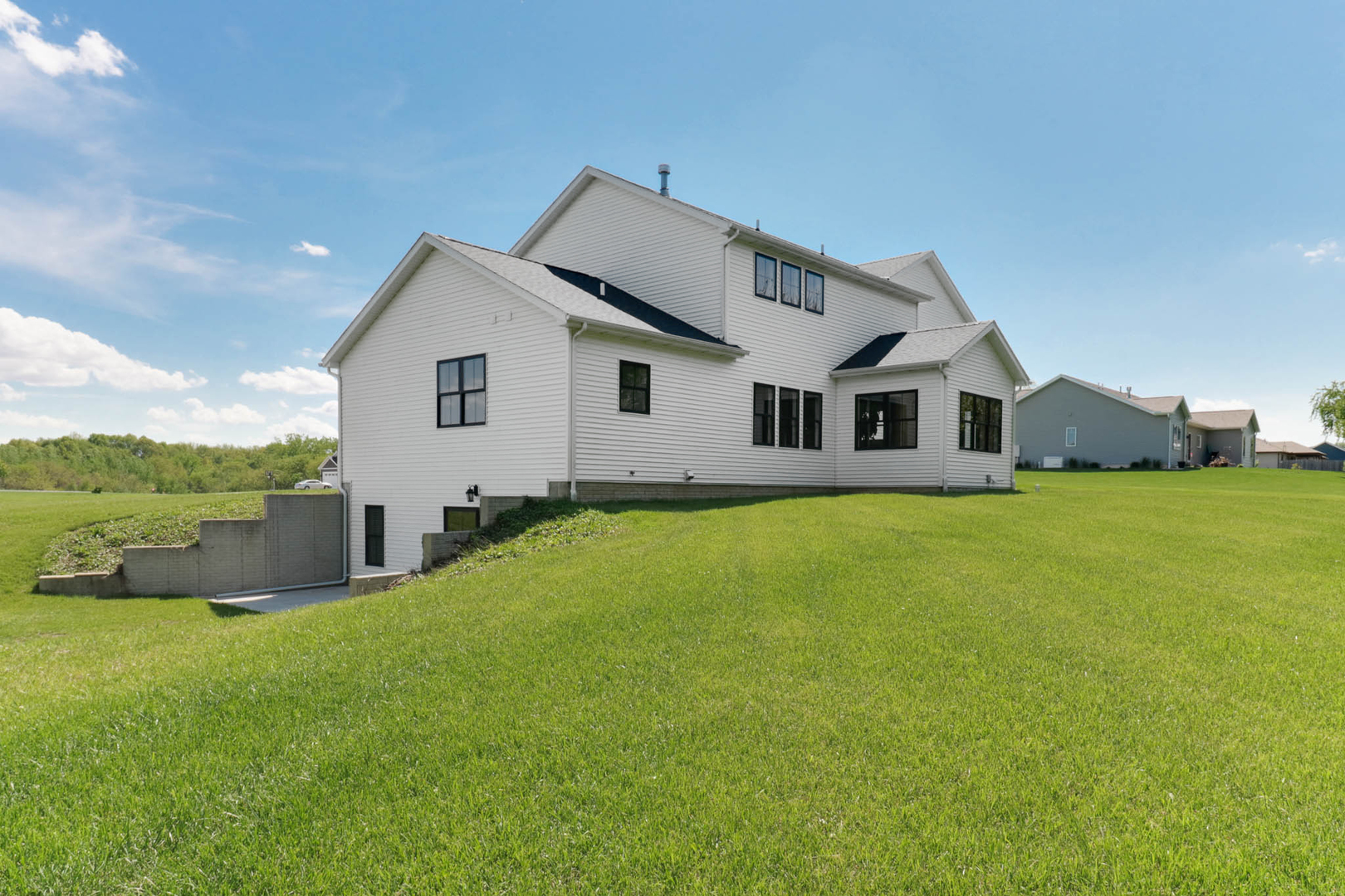 7845 Fitzgerald Road, Clinton, IL 61727
