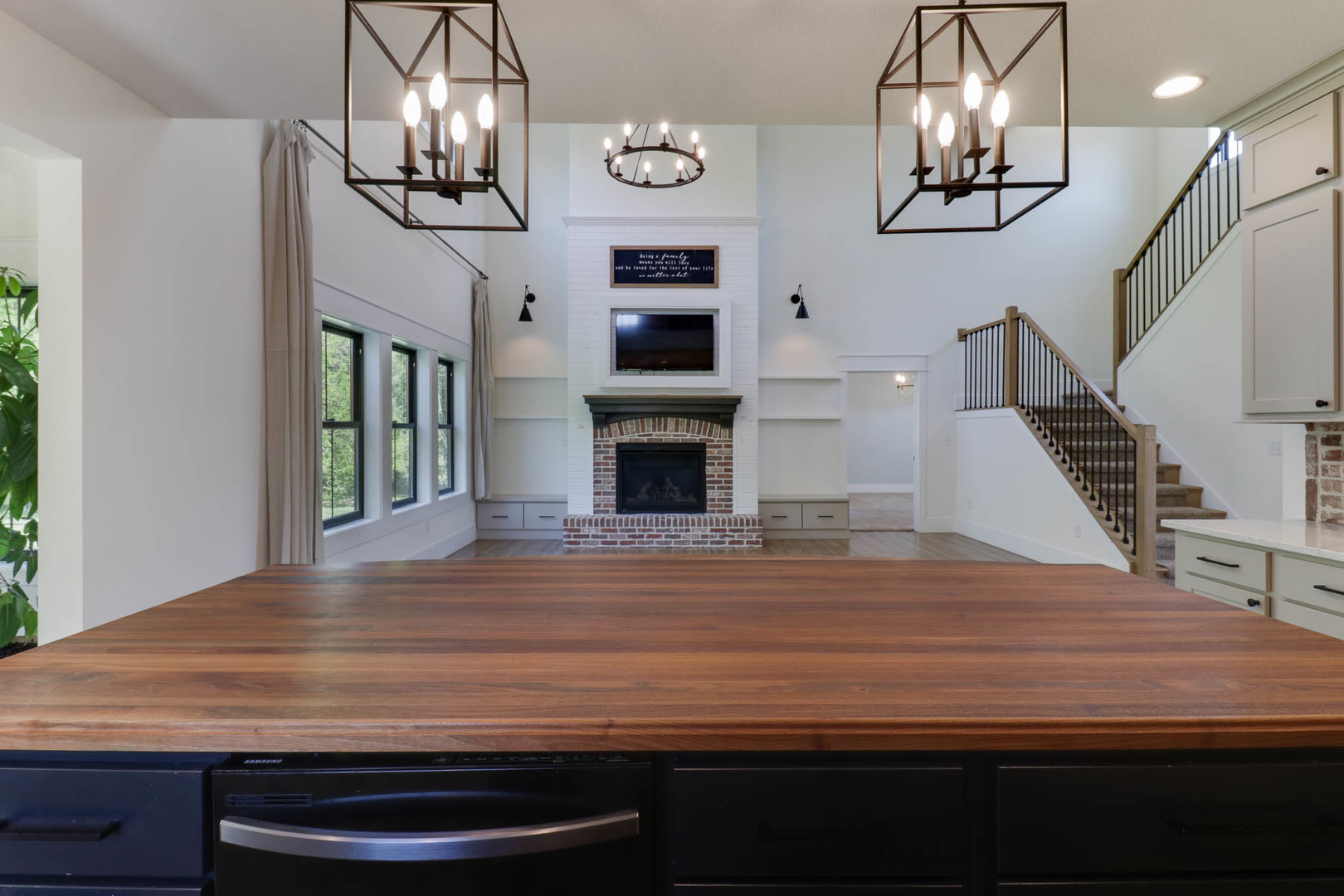 7845 Fitzgerald Road, Clinton, IL 61727