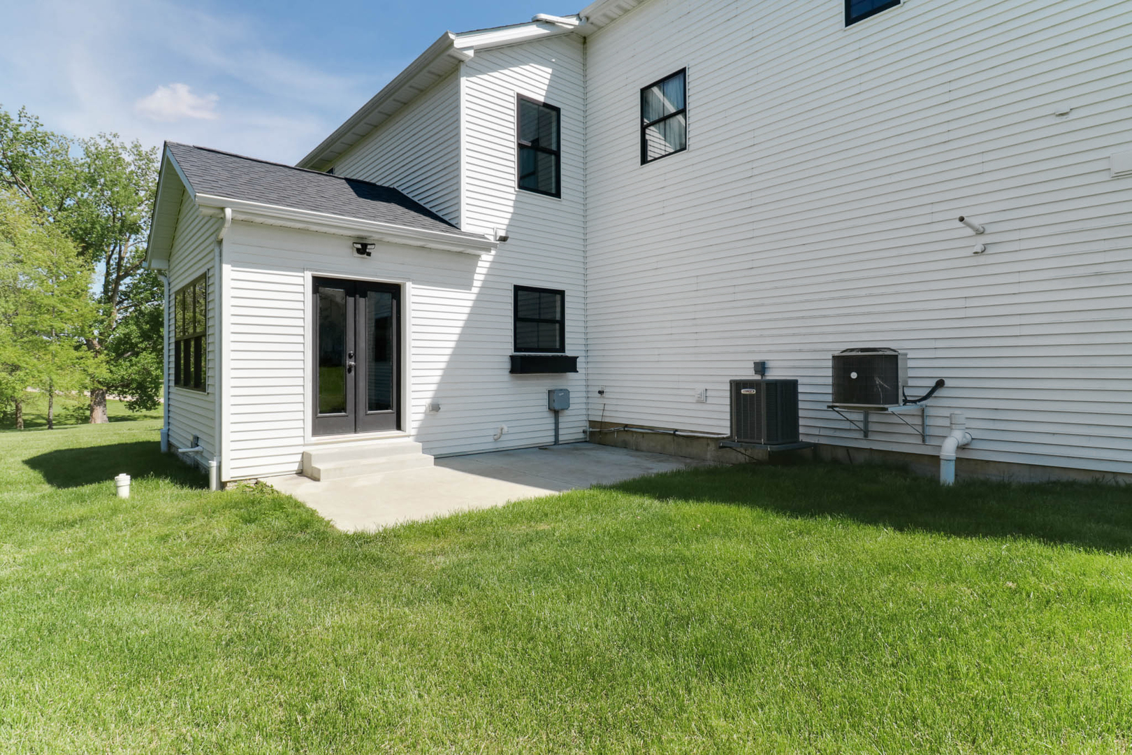 7845 Fitzgerald Road, Clinton, IL 61727