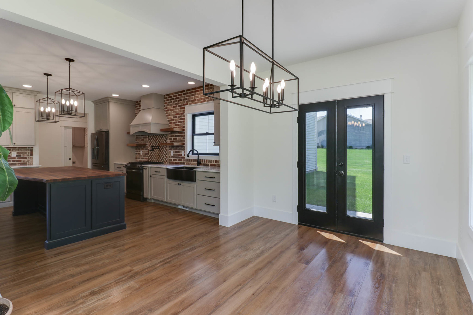7845 Fitzgerald Road, Clinton, IL 61727