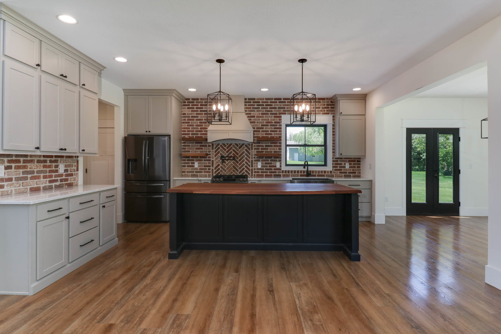 7845 Fitzgerald Road, Clinton, IL 61727