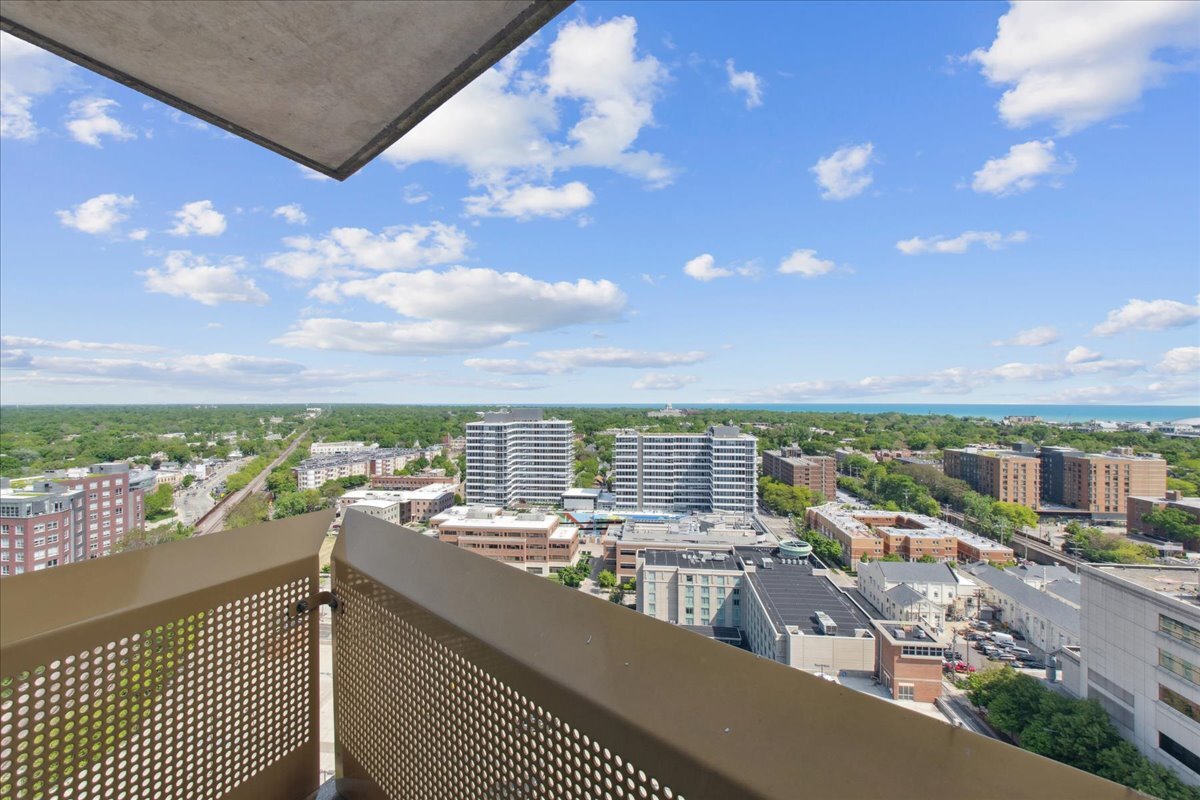 1720 Maple Avenue #2240, Evanston, IL 60201