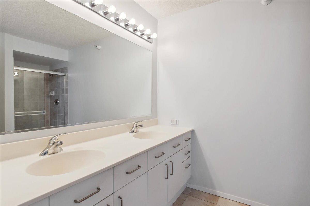 1720 Maple Avenue #2240, Evanston, IL 60201